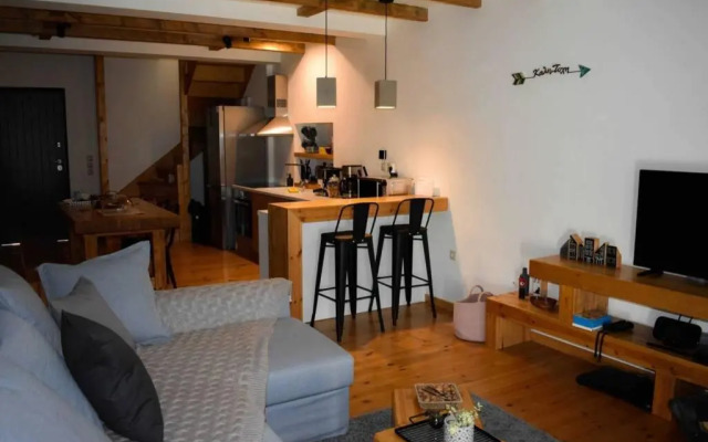 pikralida house (πικραλίδα)