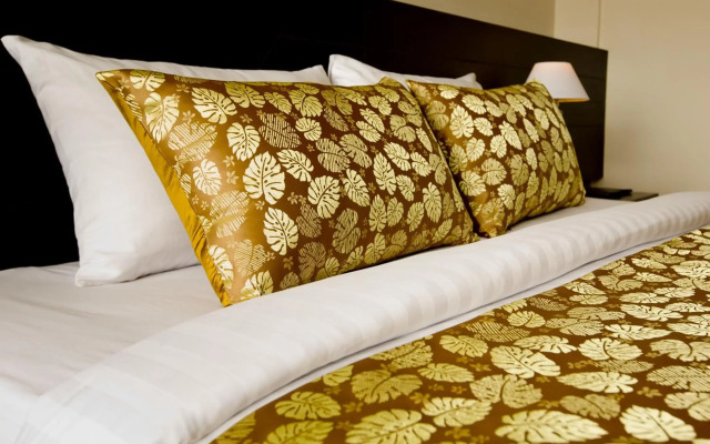 Sinsuvarn Airport Suite