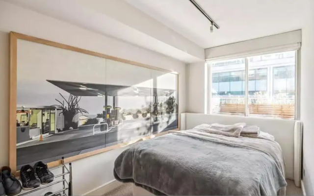 Luxurious 3-bed 2-bath Apartment in Belgravia