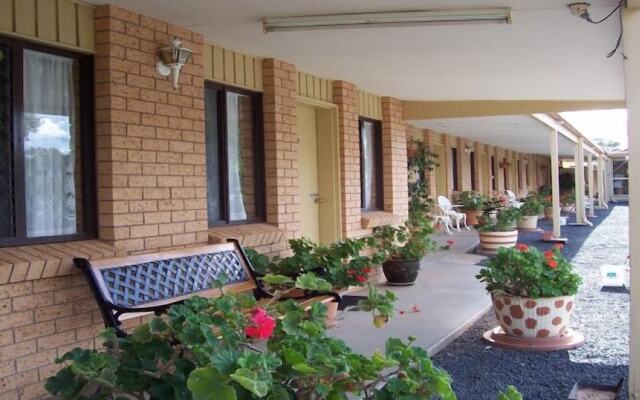 Three Ways Motel