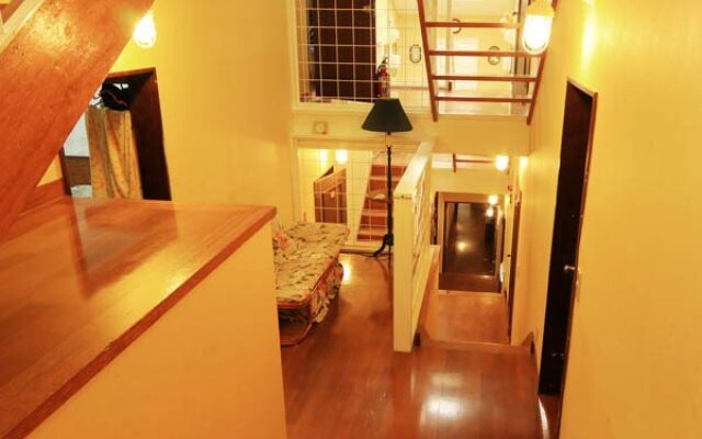 Log cabin rental & Finland Sauna Step House