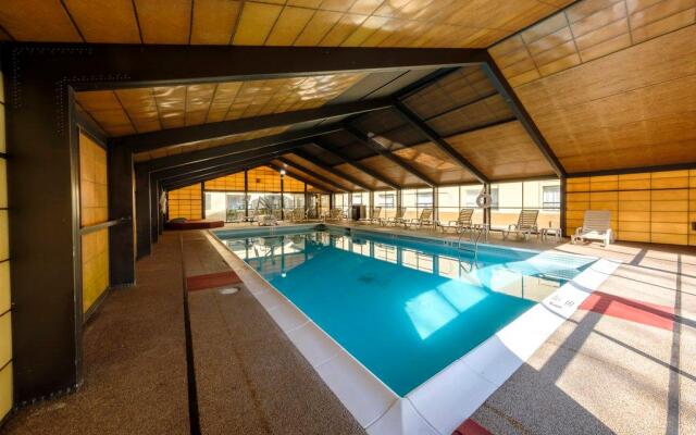 Red Roof Inn & Suites Newburgh – Stewart Airport/ West Point