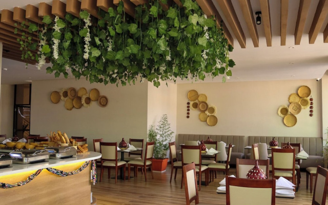 Urbanwoods Hotel Suites by icon