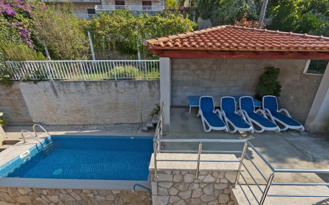 Vila Ivanino