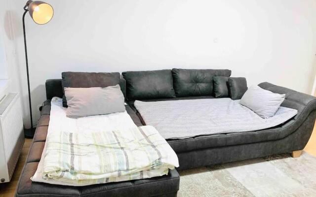 Central 75m² Apartment at Belvedere Palace