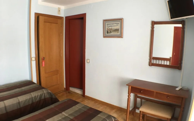 Hostal EC Leon