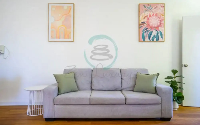 Zen Nest Cozy Lawn Minimalist