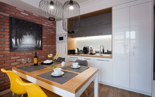 City of the Kings Silver Apartments