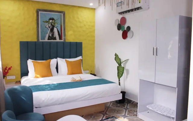 Royale Amata By the Beach