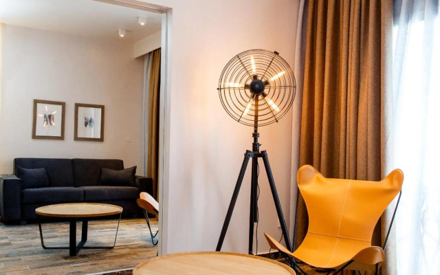Golden Star City Resort