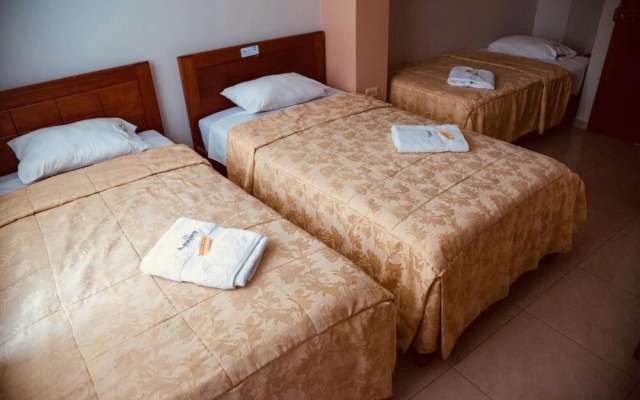 Hotel Jorge Chavez