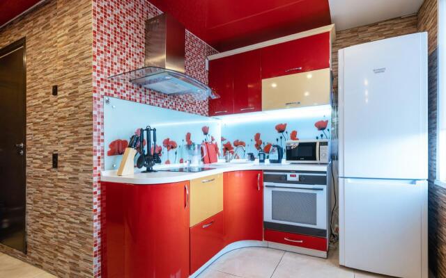 Пять звезд на Дубровинского 106