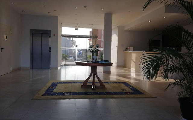 La Fontaine Hotel
