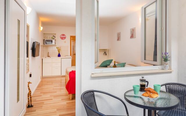 BIS Studio Apartment 3