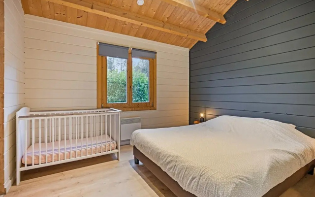 Elegant Chalet in Manhay With Sauna