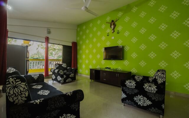 Oyo 23267 Home Alluring 2 Bhk Parra