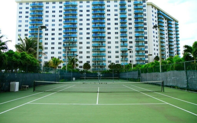 1 Bedroom Bay View Or814, Sunny Isles Beach