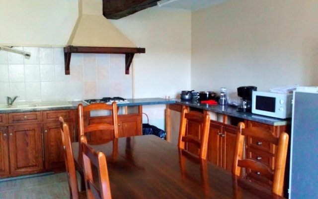 House With 2 Bedrooms in Chevannes, With Enclosed Garden and Wifi
