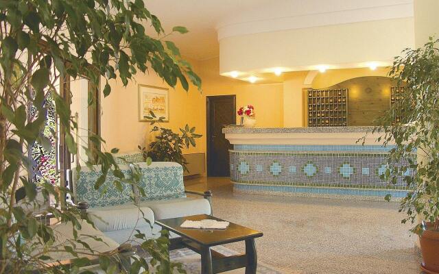 Alba Dorata Resort