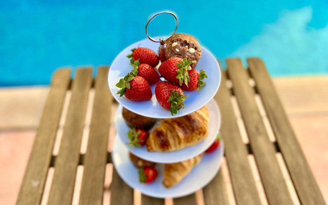 Grotto's Paradise B&B