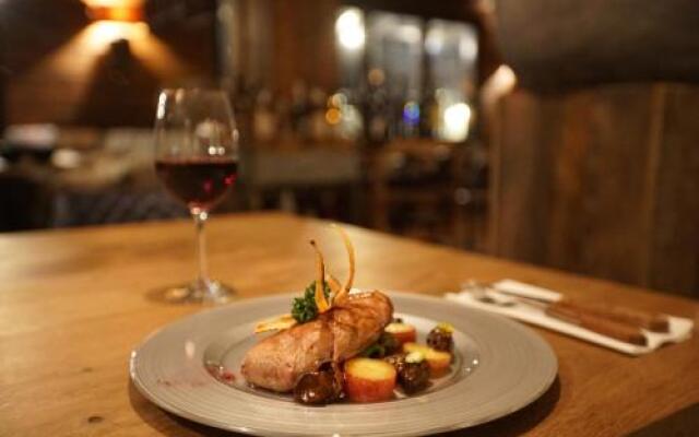 Champoussin Lodge