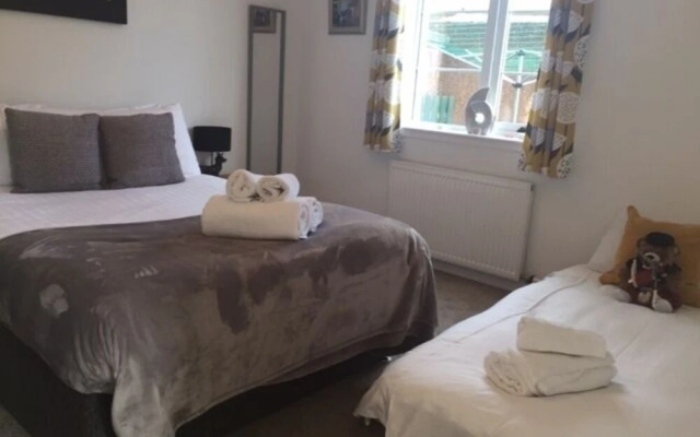 Wellingtonia Court Apartment