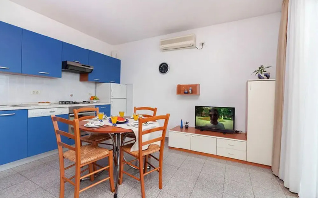 Splendid Beachfront Medveja Apartments