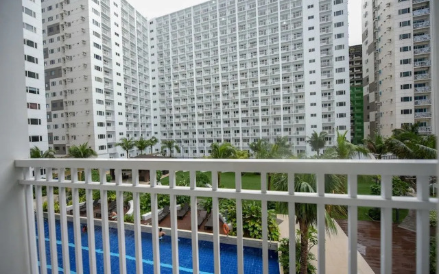 USP Suites at Shore Residences