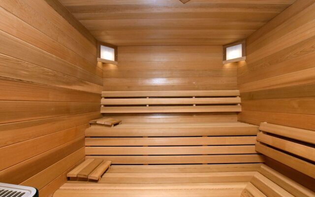 Luxurious Home With Sauna