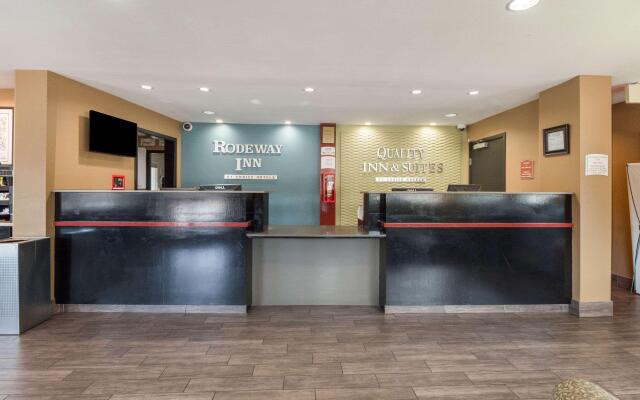 Rodeway Inn Portland Airport Hotel