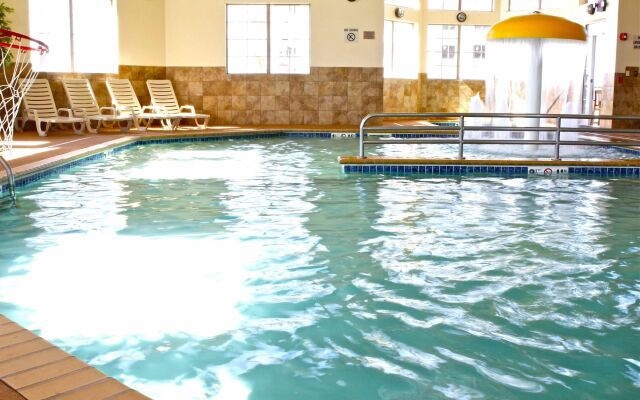 AmericInn by Wyndham Fargo Medical Center