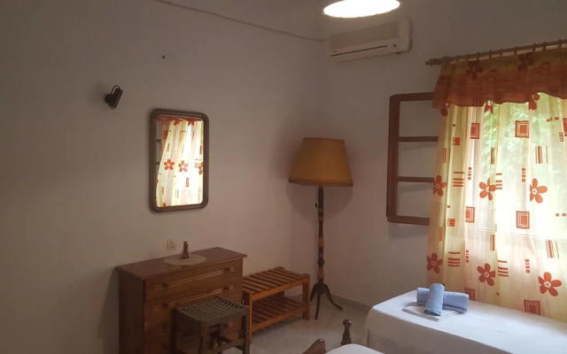 Chrissomallis Apartments
