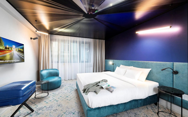 Three Corners Downtown Hotel