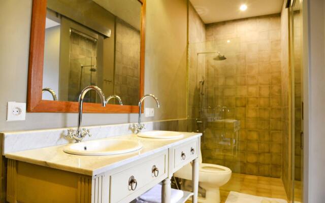 Jabu Beach Villa