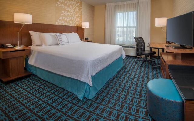 Fairfield Inn & Suites Easton