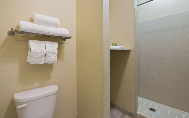 Best Western Plus Patterson Park Inn