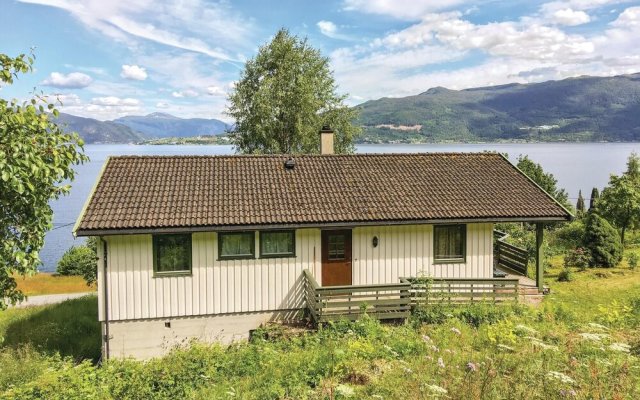 Stunning Home in Balestrand With 2 Bedrooms