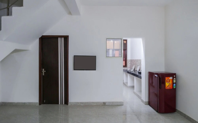 OYO Home 23279 Elite 4BHK Villa