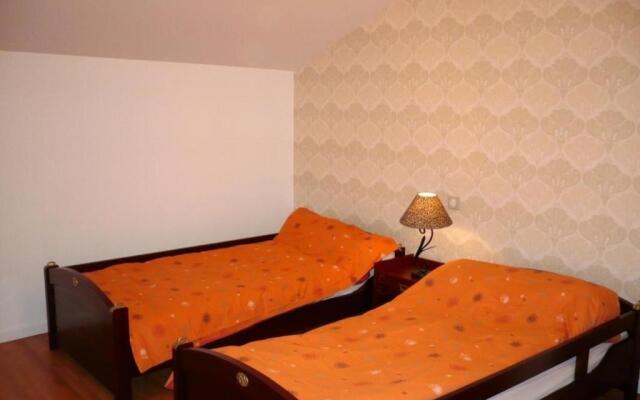 Gîte Chirassimont, 7 pièces, 14 personnes - FR-1-496-65