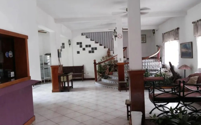 Apartamentos Casa Flores de Tikal