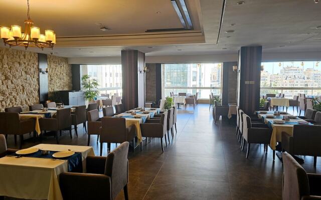 Ocean Grand Hotel