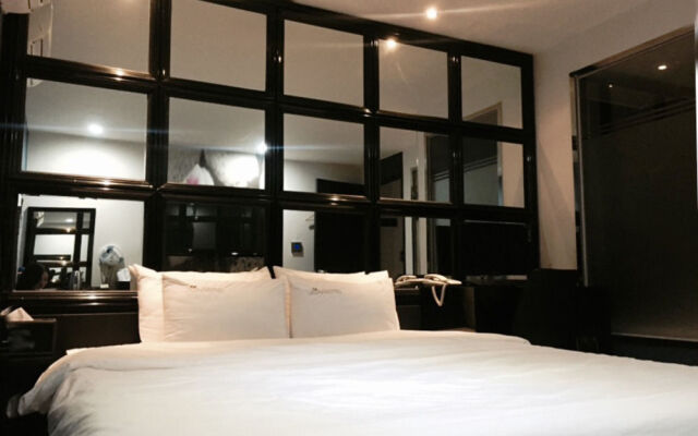 Jun Motel