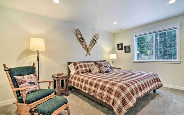 Family-friendly Packwood Retreat w/ Deck!