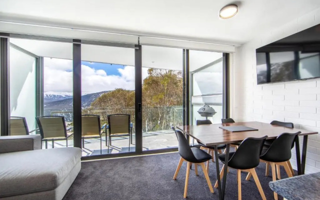 Snow Ski Apartments 20