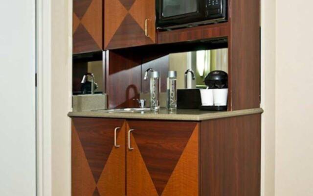 Embassy Suites Detroit - Southfield