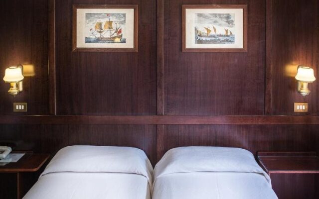 Hotel Capanna DOro