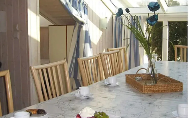 Beautiful Holiday Home in LÃ¸gstÃ¸r