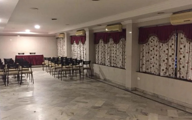 Sarovar Hotel