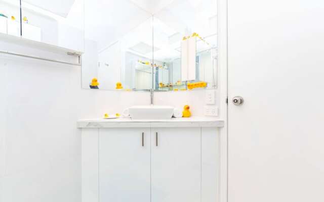 Lovely 1 Bedroom Apartment Close To CBD