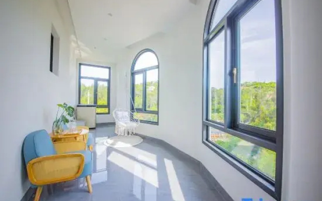 Weizhou Island Fanjian Xiaozhu Homestay (Lianchi Ao Beach Branch)